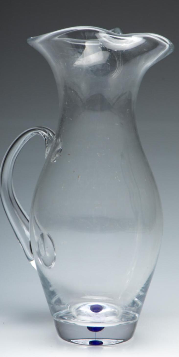 Clear carafe